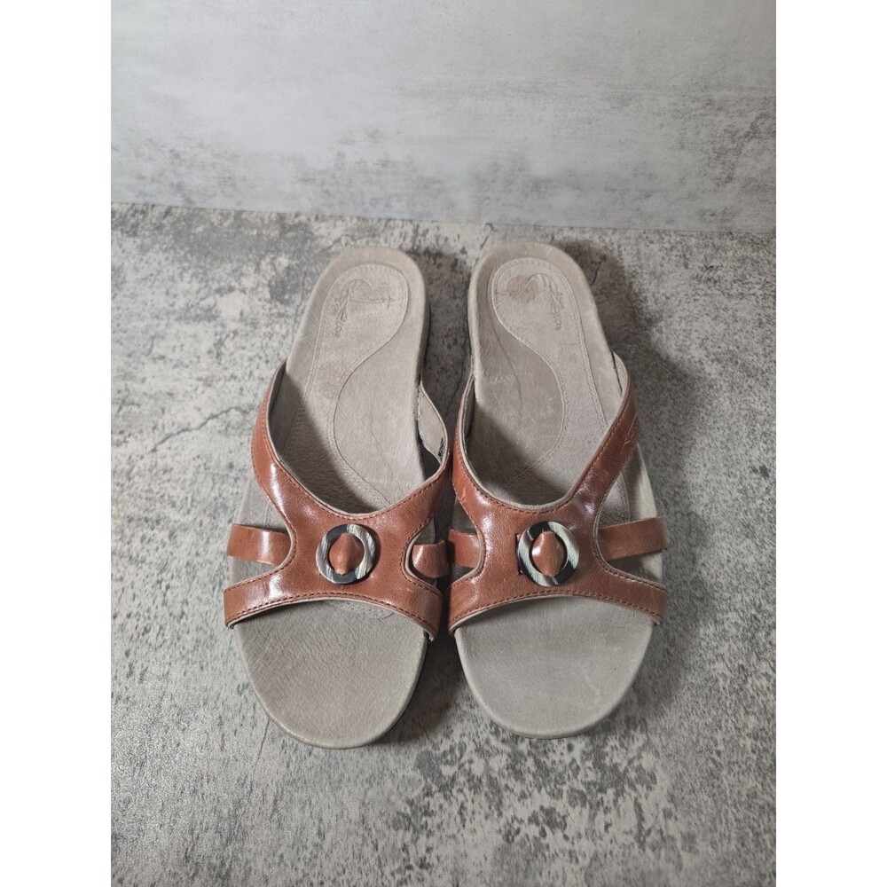 Teva Womens Sz 9 Desert Sand Cushioned Leather Sandals Bone Accent F3010L
